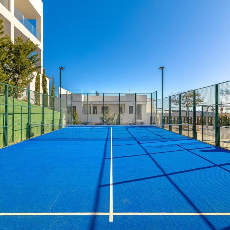 Family Vacation - 3Pools, Gym, SPA, Padel - Two-Bedroom Apartment - 12