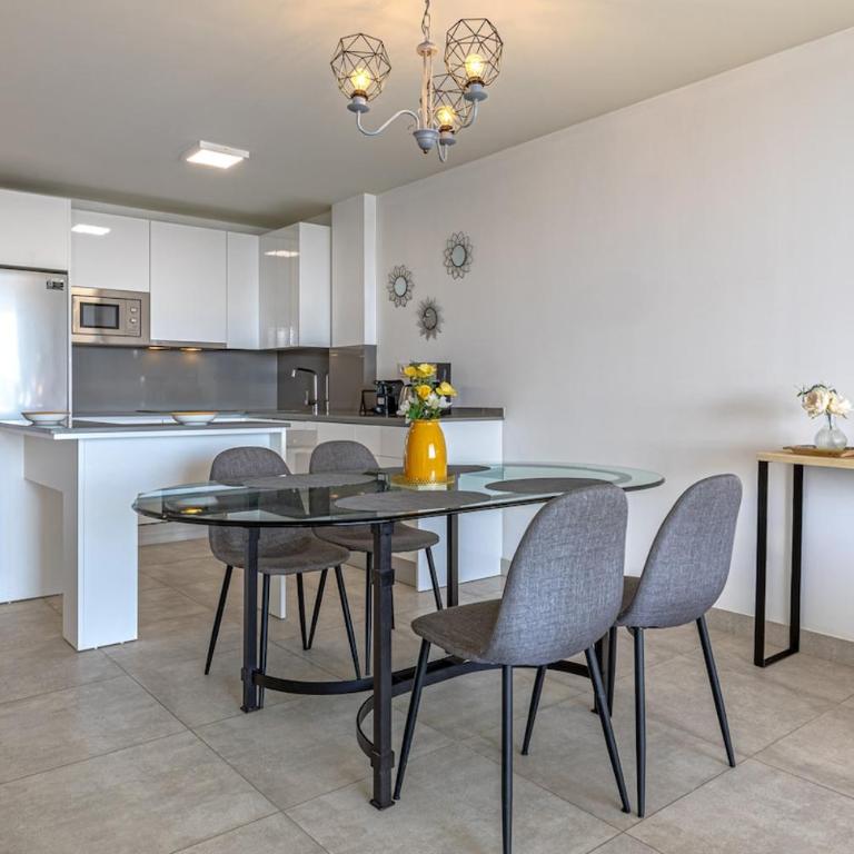 Family Vacation - 3Pools, Gym, SPA, Padel - Two-Bedroom Apartment - 14