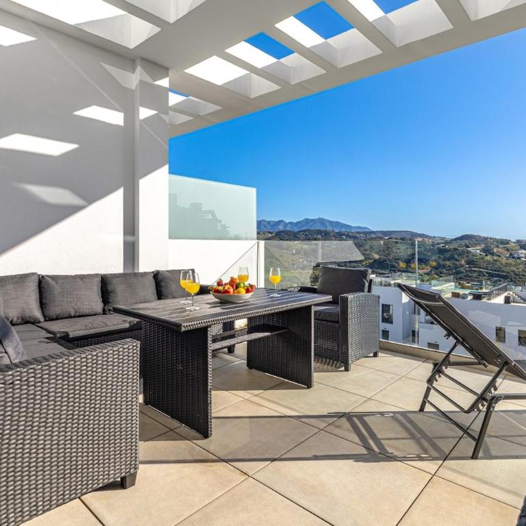 Family Vacation - 3Pools, Gym, SPA, Padel - Two-Bedroom Apartment - 16