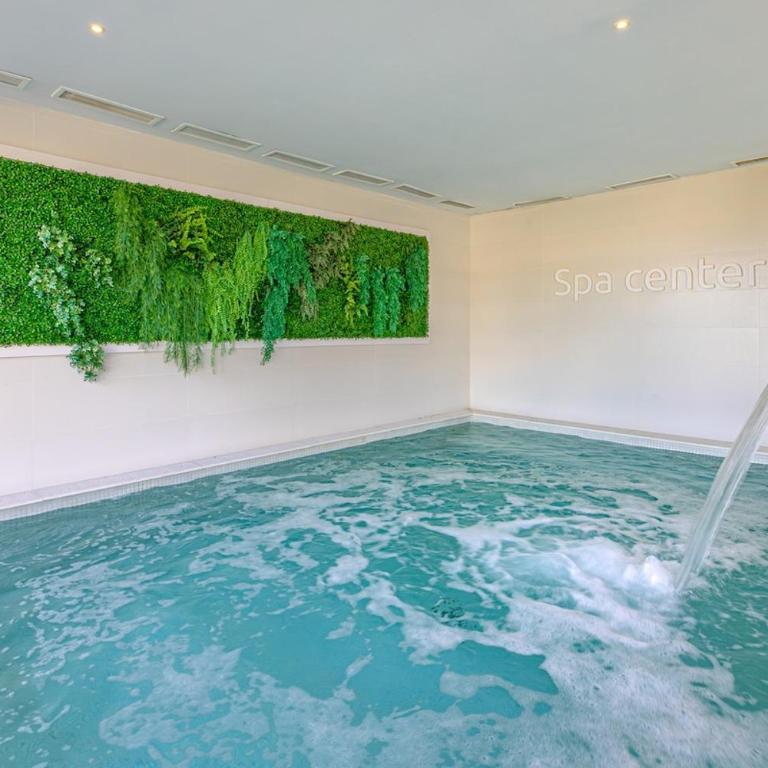 Family Vacation - 3Pools, Gym, SPA, Padel - Two-Bedroom Apartment - 24
