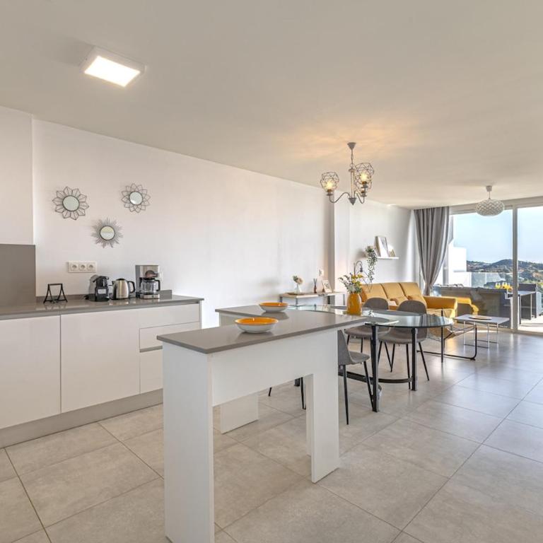 Family Vacation - 3Pools, Gym, SPA, Padel - Two-Bedroom Apartment - 25