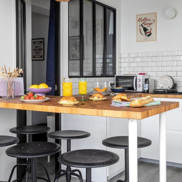 Peaceful Haven for 4 in Le Marais - One-Bedroom Apartment - 2