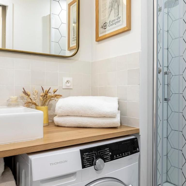 Peaceful Haven for 4 in Le Marais - One-Bedroom Apartment - 16
