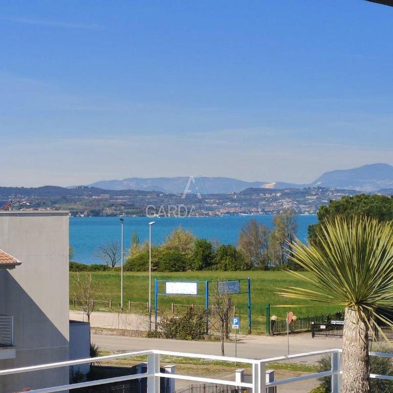 Lake Bloom Apartment - Terrazza panoramica a 200m dal lago - Two-Bedroom Apartment - 2