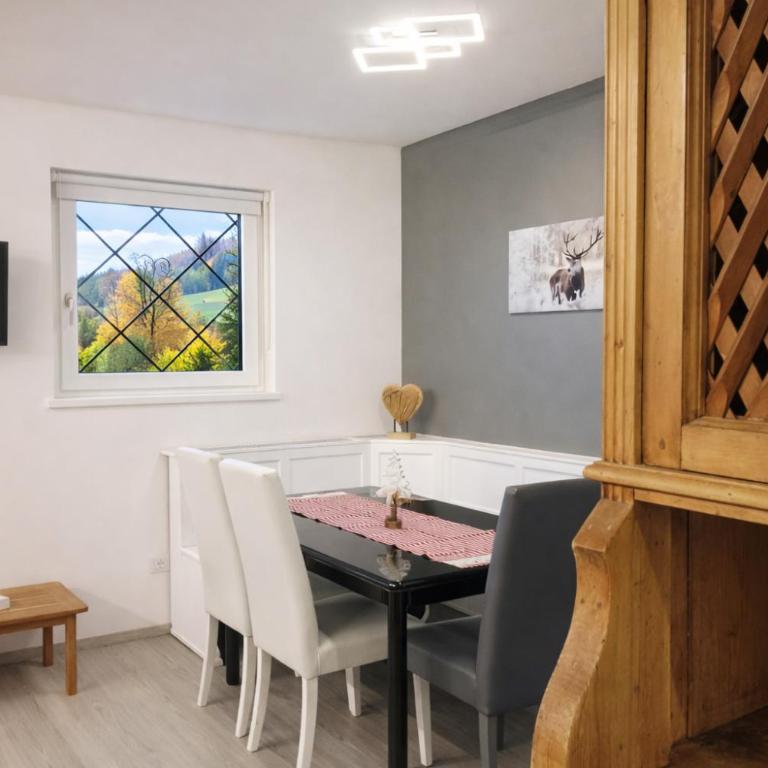CASA 4 PIOPPI - Agenzia Dolomiti Affitti - Appartamento con 2 Camere da Letto - 1