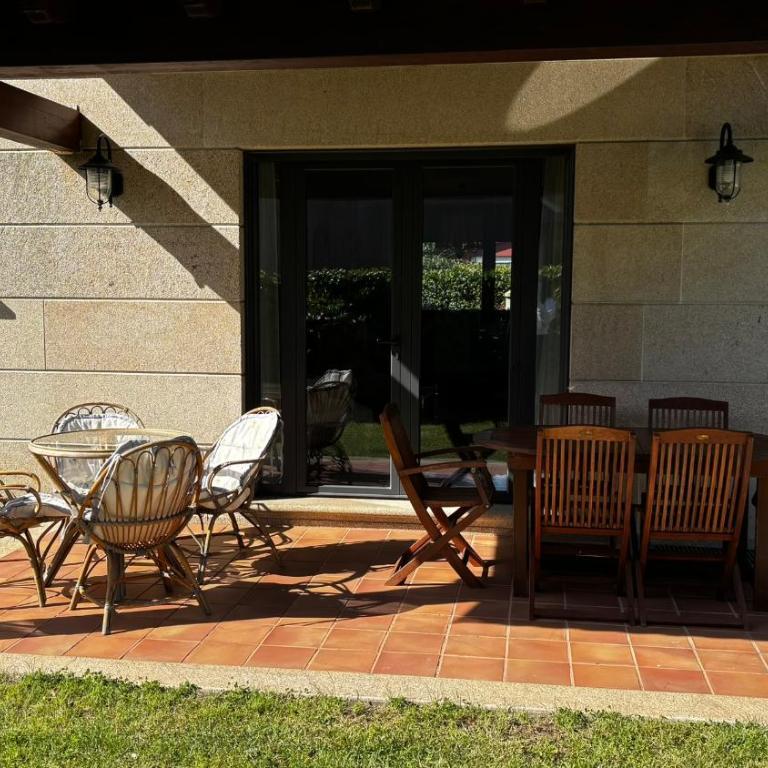 Villa Sirenita en la playa con piscina y vistas al mar - Villa - 64