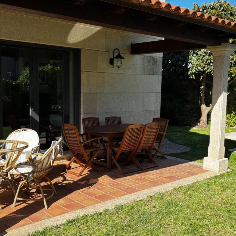 Villa Sirenita en la playa con piscina y vistas al mar - Villa - 69