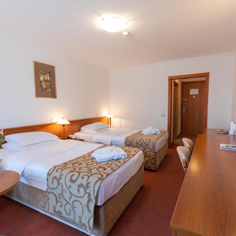 Hotel M - Zweibettzimmer - 2