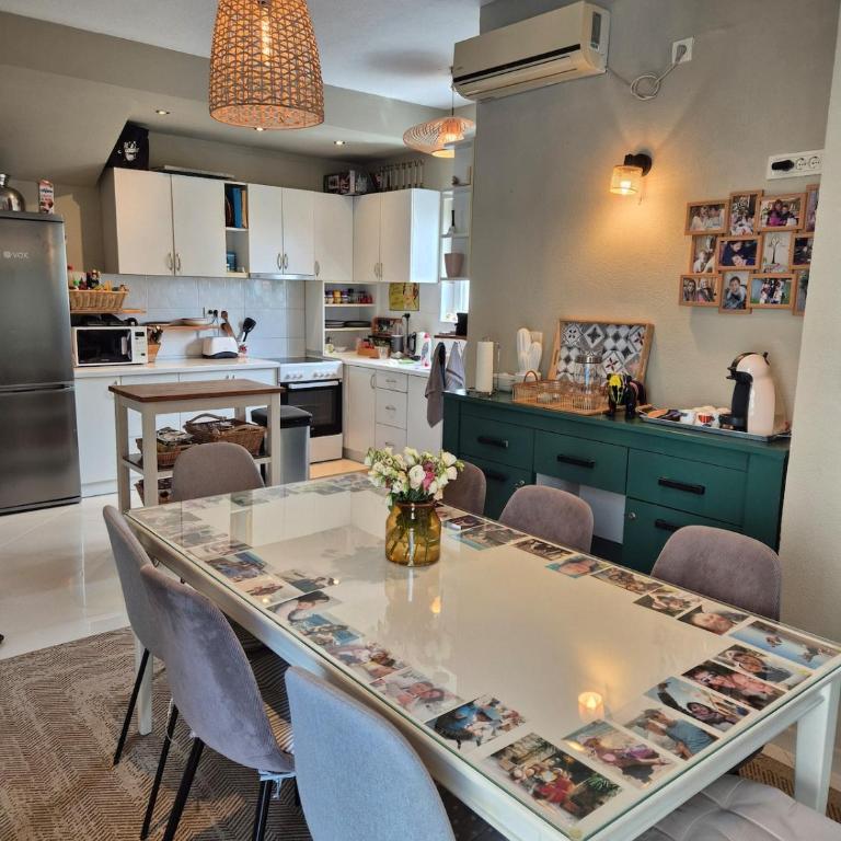 Tivat 4 bed villa with pool near centar - Vila - 4