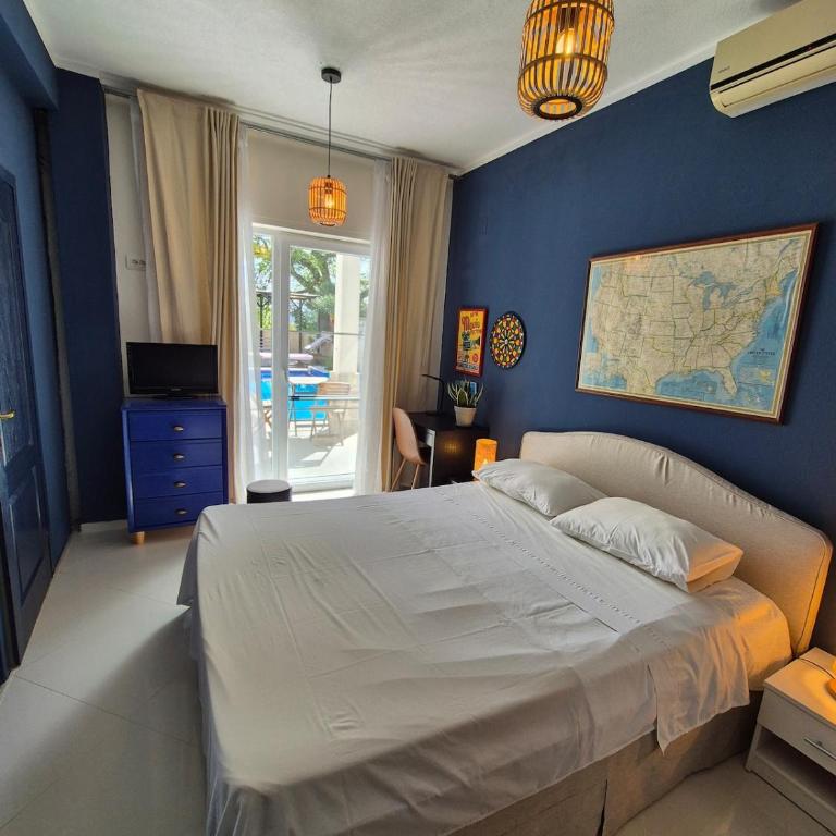 Tivat 4 bed villa with pool near centar - Vila - 8