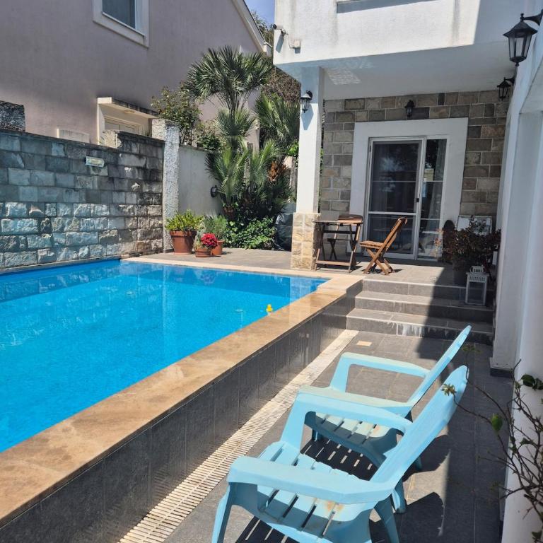 Tivat 4 bed villa with pool near centar - Vila - 17