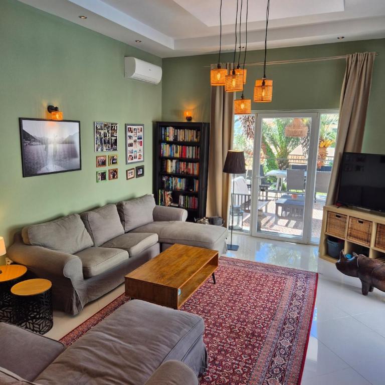 Tivat 4 bed villa with pool near centar - Vila - 22