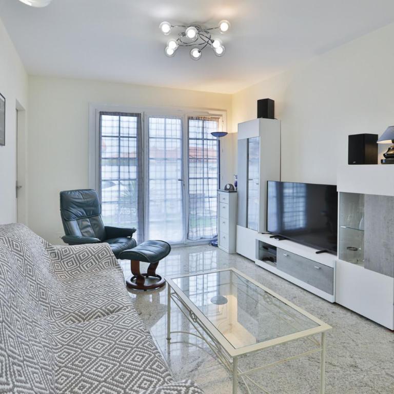 Baleiniers - Maison proche mer 6 pers - Jardin & garage - Three-Bedroom House - 12