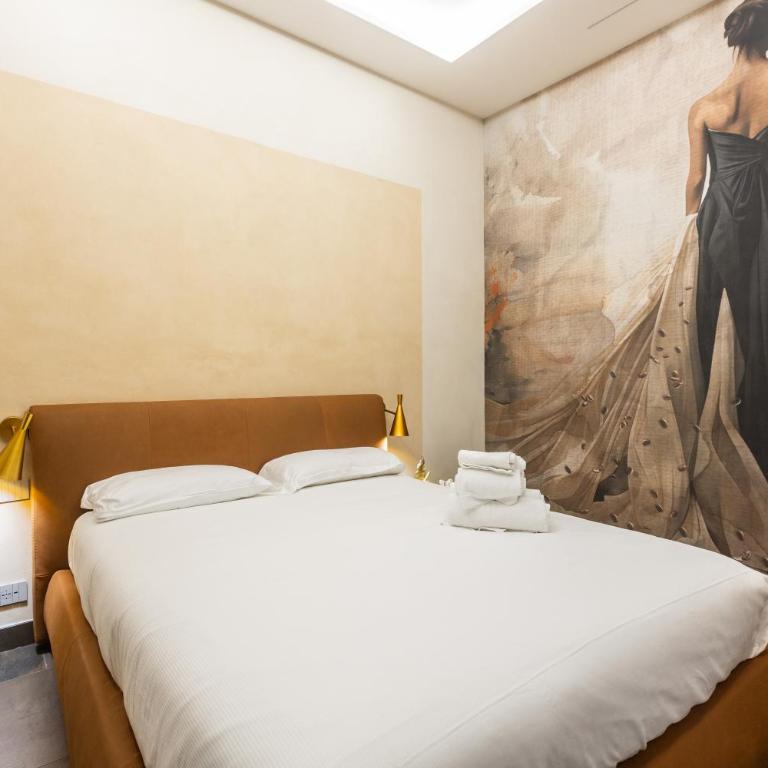 Relais Chiaia - Double Room with Private Bathroom - 9