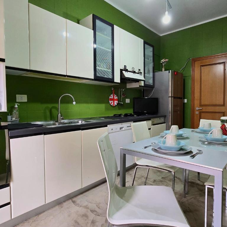 Appartamento Luminoso Roma EUR WiFi Veloce Metro Vicina - Apartment mit 1 Schlafzimmer - 16