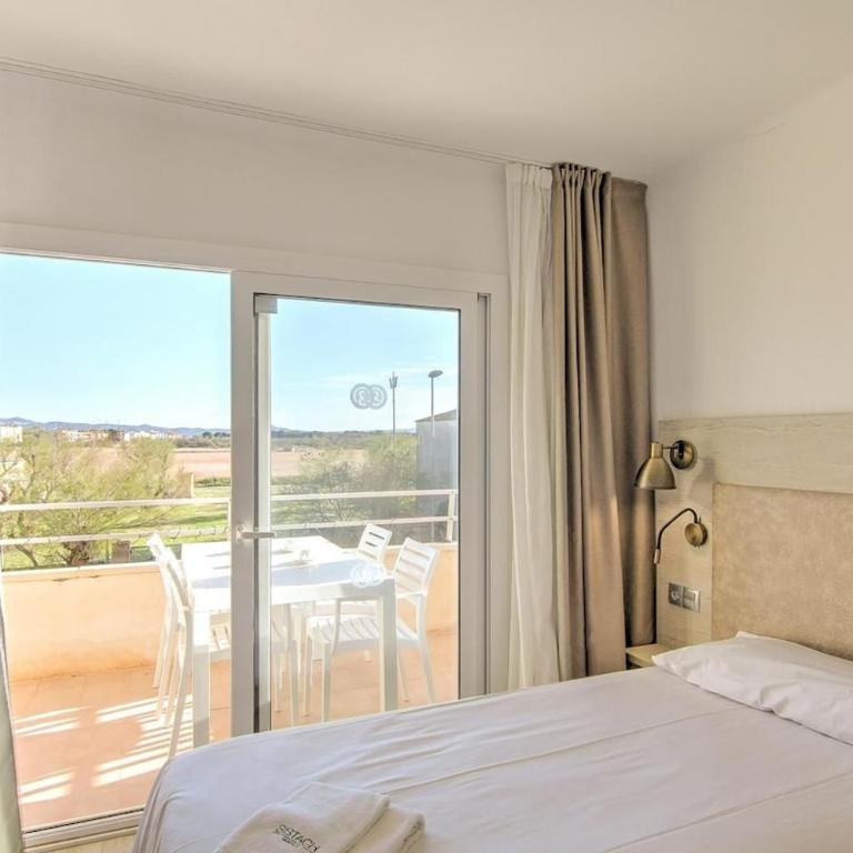 Star 210 Sistach Rentals - Two-Bedroom Apartment - 17