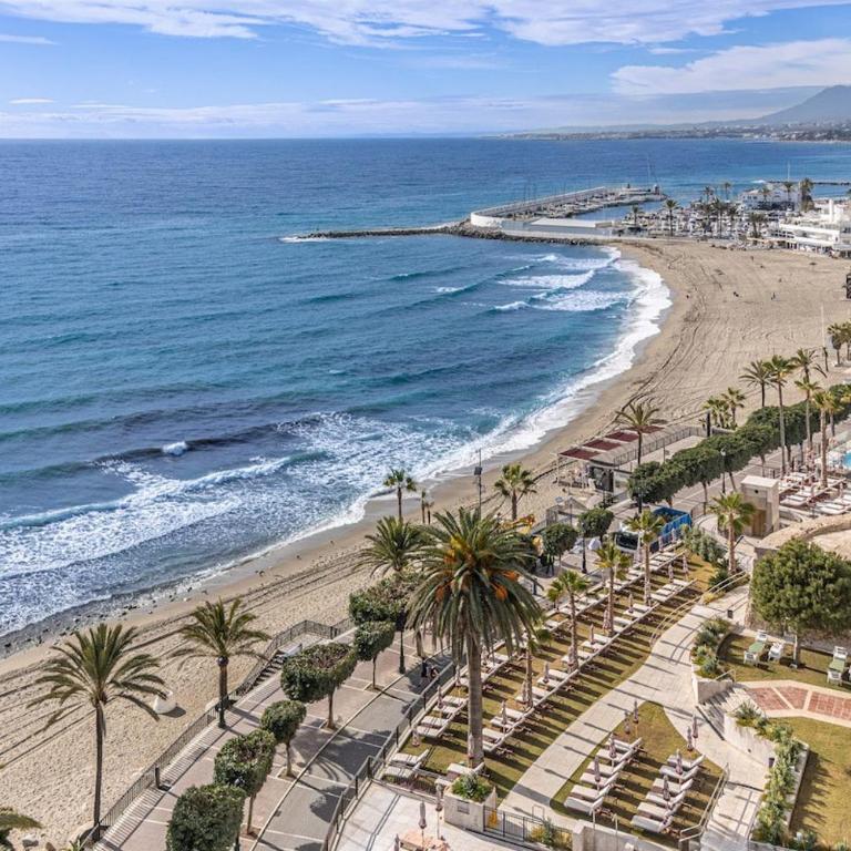 3 Hab. Primera Linea de Playa - Marbella centro - Apartment - 22