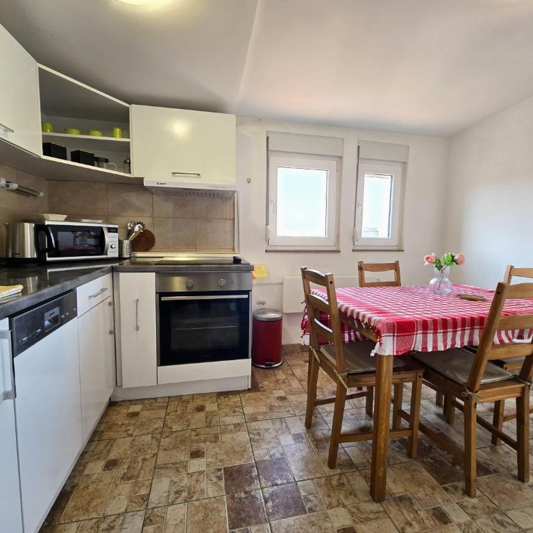 Apartman Gloria Sajam - Panorama - One-Bedroom Apartment - 6