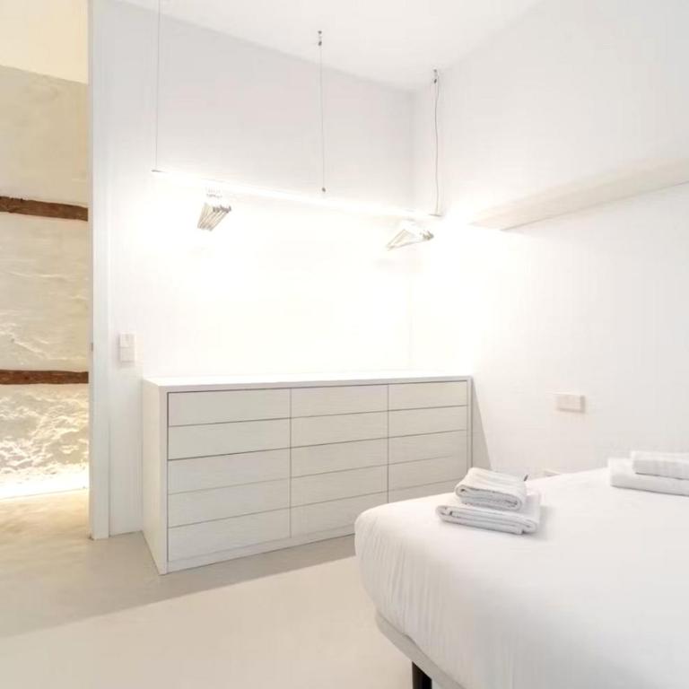 Gran terraza en el ático - Three-Bedroom Premium Apartment - 17