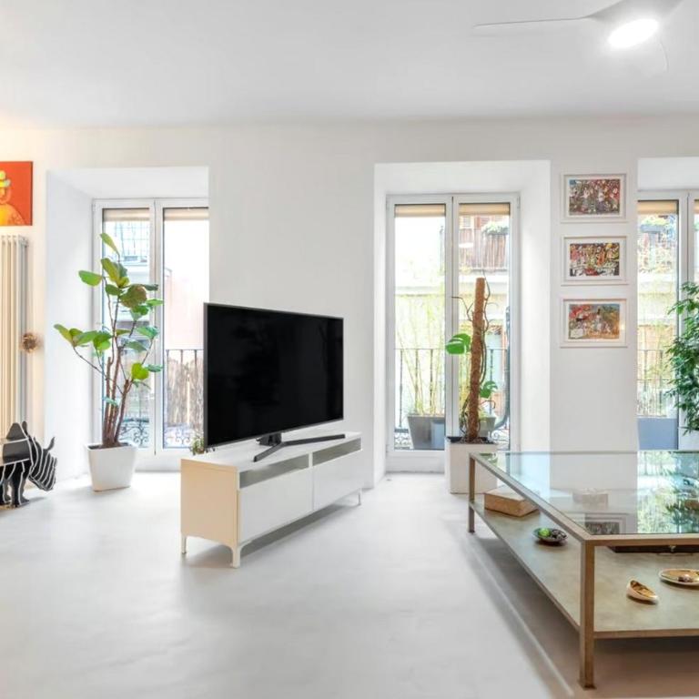 Gran terraza en el ático - Three-Bedroom Premium Apartment - 9