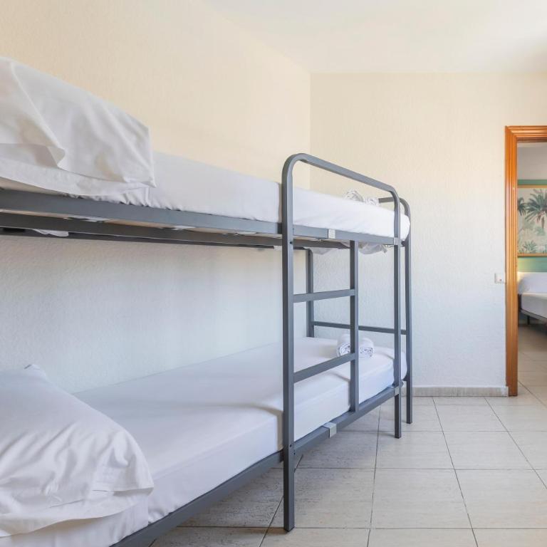 BLUESEA Miramar Fuengirola - Habitación Familiar (2 adultos y 2 niños) - 9