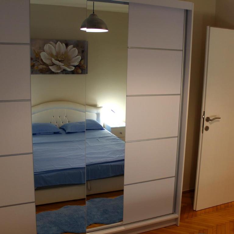 Amigo Apartment - One-Bedroom Apartment - 2