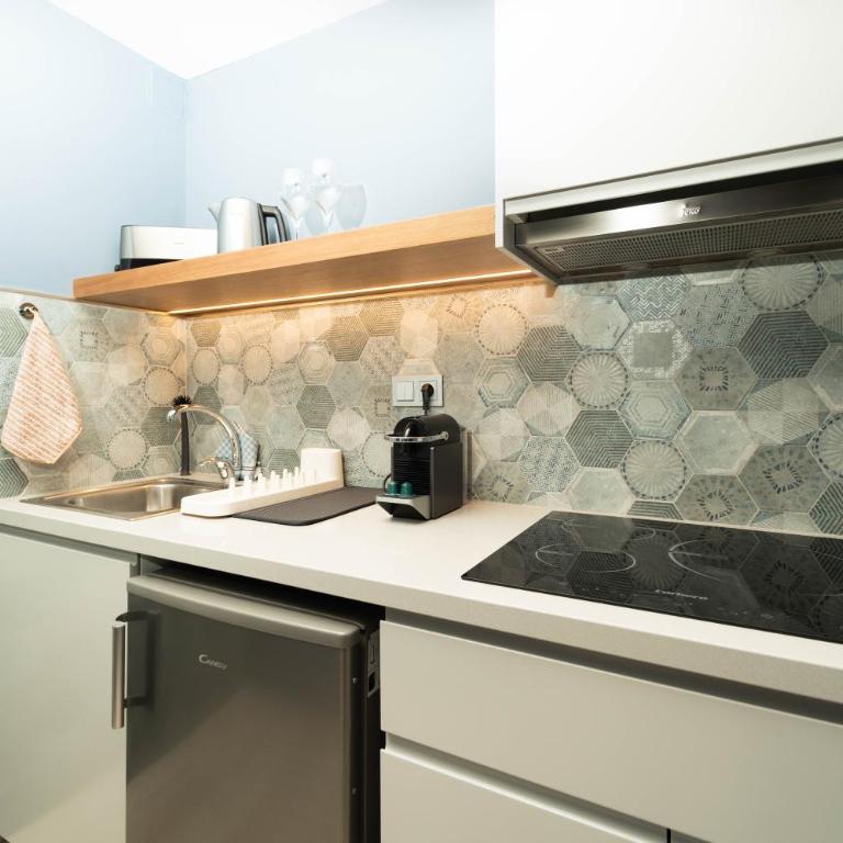 The Hive Boutique Apartments - Adults Only - Apartamento 1 dormitorio con vistas al mar y terraza - 1
