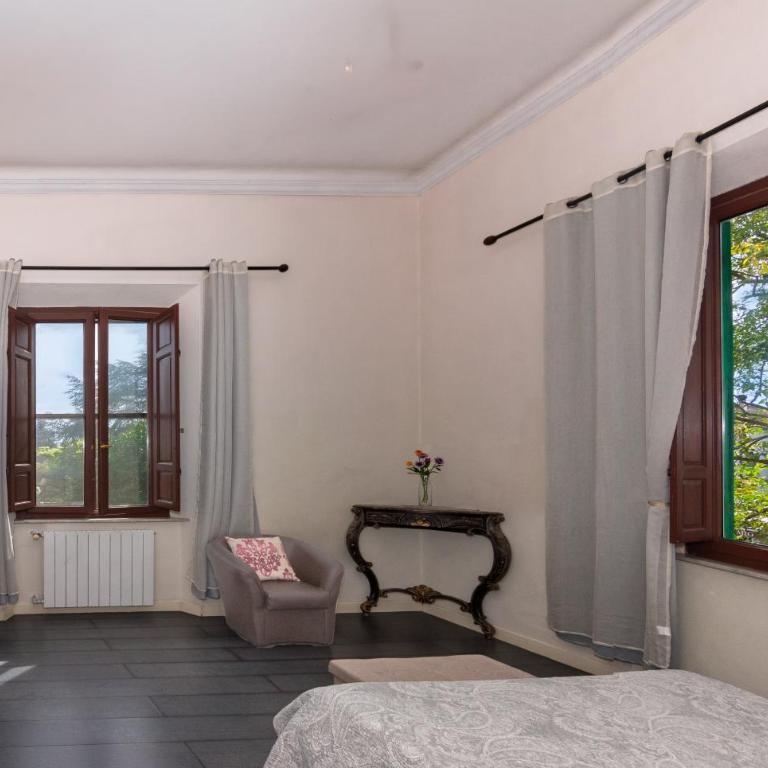 B&B Villa Regina - Camera Matrimoniale Deluxe con Balcone - 1