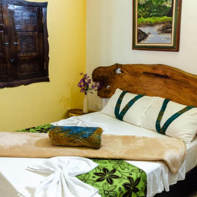 Casa Turística Art-Vélez Salento - Quadruple Room with Bathroom - 2