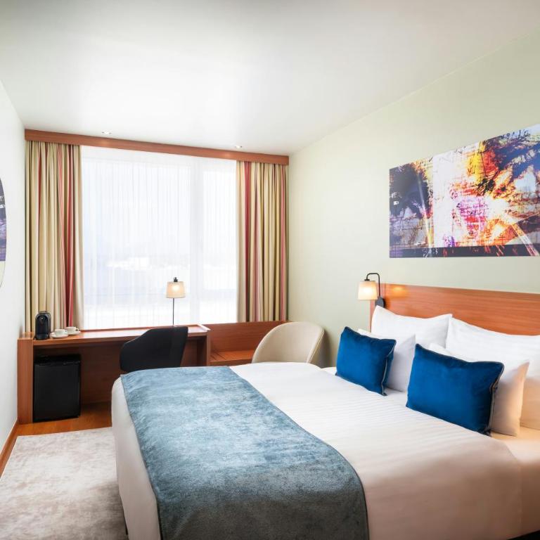 Leonardo Hotel Salzburg Airport - Comfort Doppelzimmer - 4
