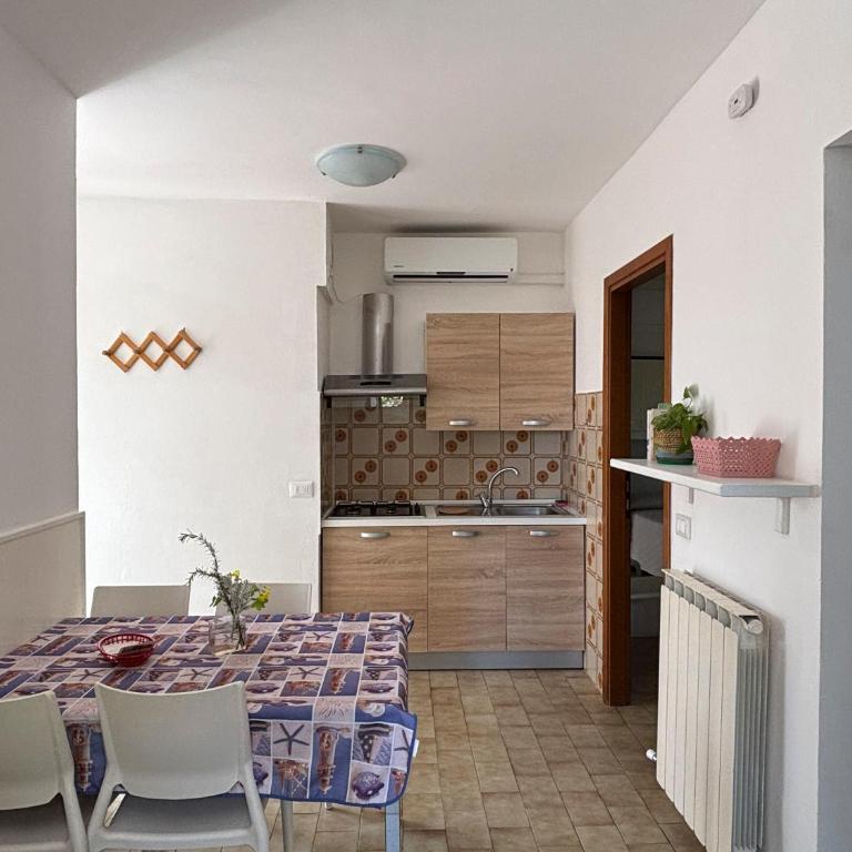 Villa Paola - Casa Vacanze - Appartamento Standard con 2 Camere da Letto - 3