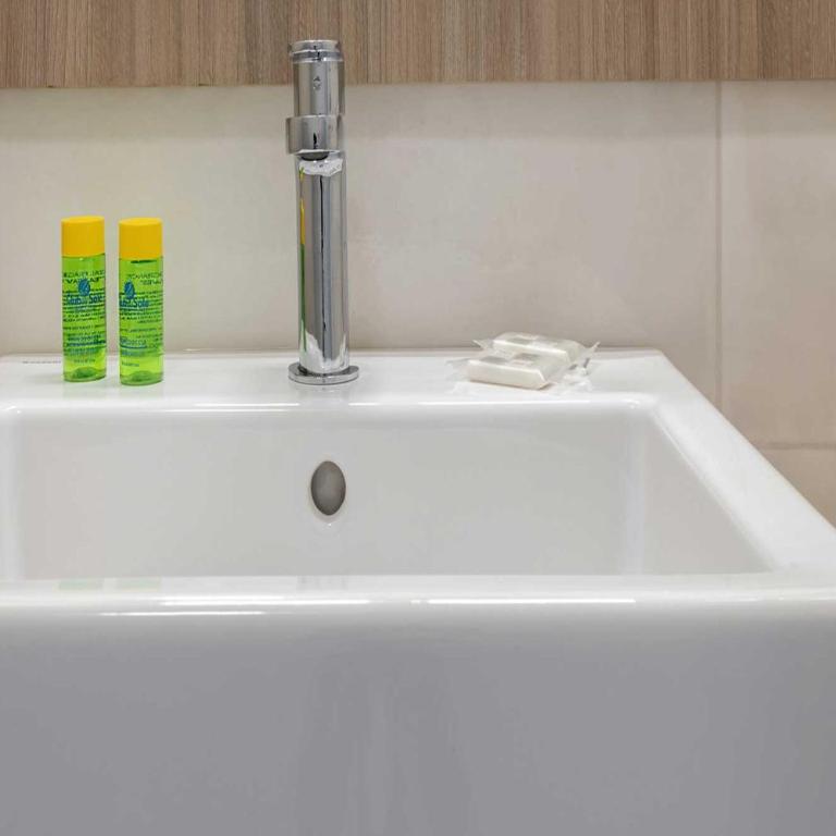 Club del Sole Desenzano Boutique Resort - Comfort Studio with Balcony or Terrace - 3
