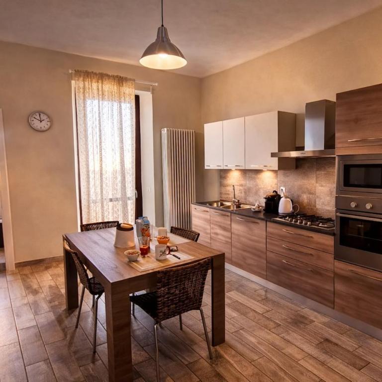 Suite sul Mount Monviso - Centro Storico & Free Parking - Two-Bedroom Apartment - 3