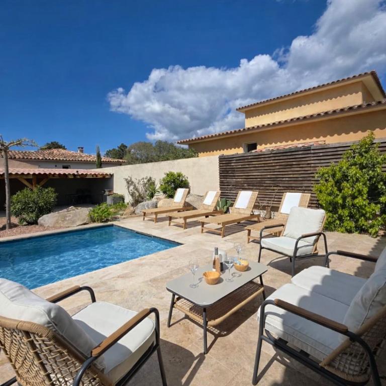 Villa avec piscine proche Palombaggia - Villa mit 2 Schlafzimmern - 2
