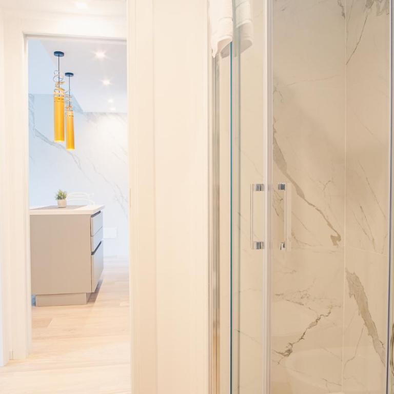 Garda Luxury Suite - Italian Homing - One-Bedroom Apartment - 34