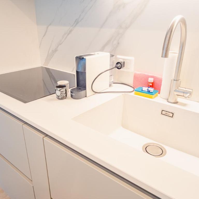 Garda Luxury Suite - Italian Homing - One-Bedroom Apartment - 25