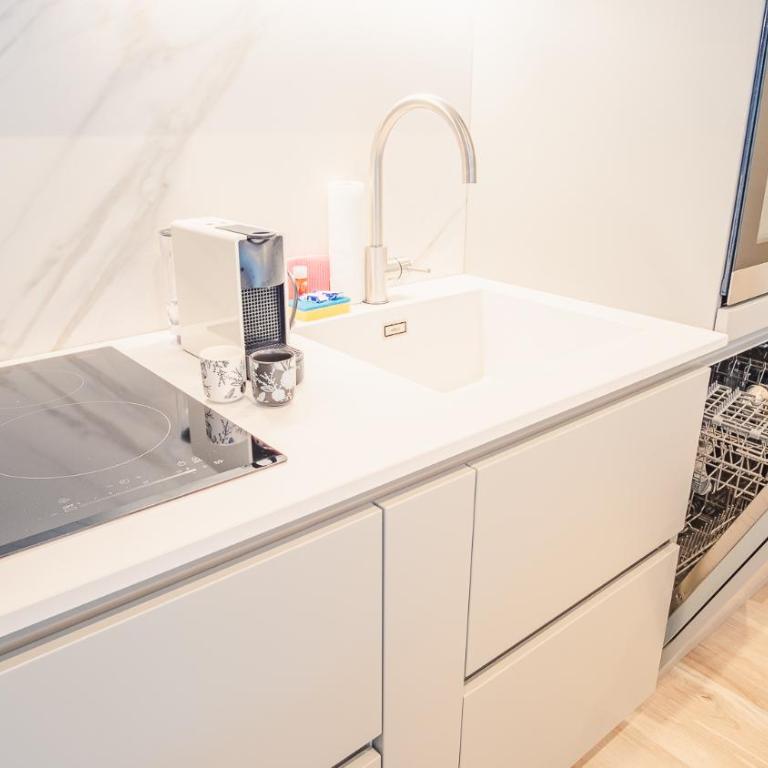 Garda Luxury Suite - Italian Homing - One-Bedroom Apartment - 14