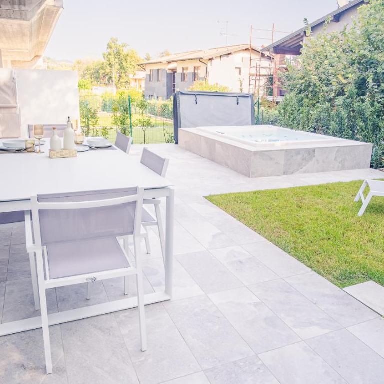 Garda Luxury Suite - Italian Homing - One-Bedroom Apartment - 7