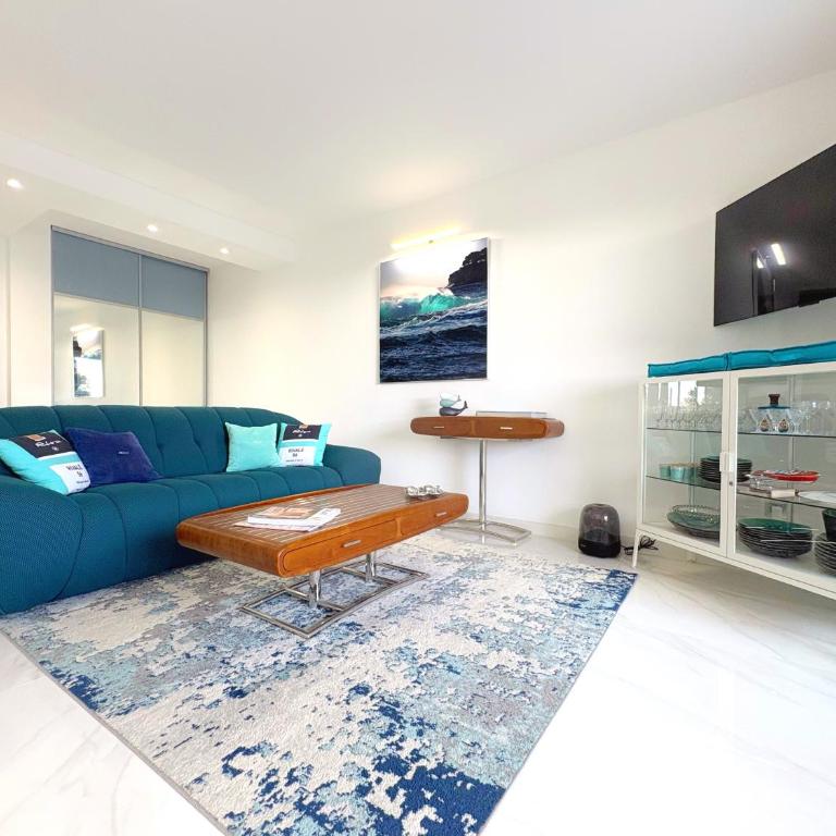 Le Riva - One-Bedroom Apartment - 6