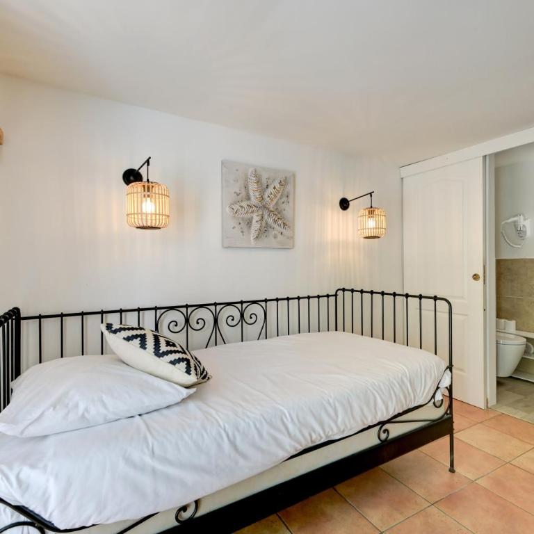"Cap Riviera" Hotel & Restaurant Saint Aygulf - Suite Junior Terrasse - Vue sur Jardin - 3