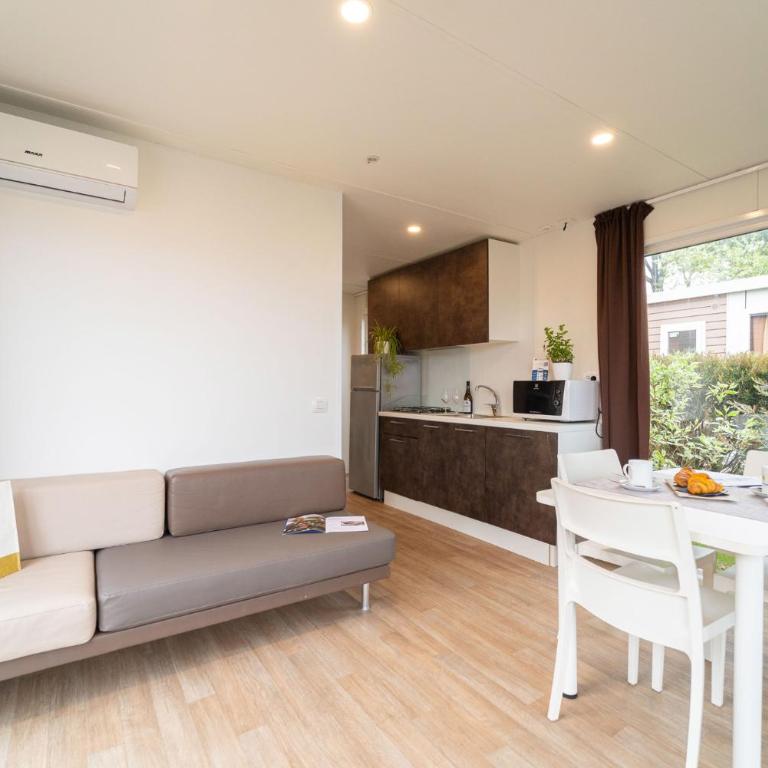 Club del Sole Desenzano Boutique Resort - Comfort Mobile Home - Disability Access - 6