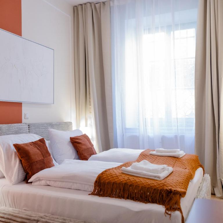 Lumen Homes - Heritage Boutique Apartments, zwischen Altstadt und Isar - Three-Bedroom Apartment Suite - 5