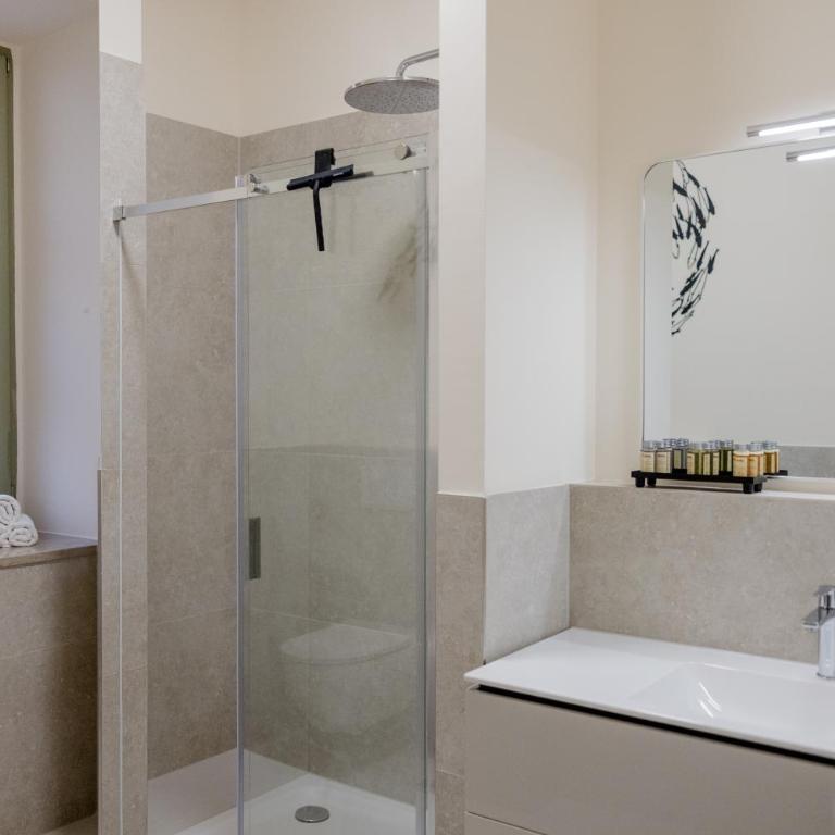 Lumen Homes - Heritage Boutique Apartments, zwischen Altstadt und Isar - Three-Bedroom Apartment Suite - 2