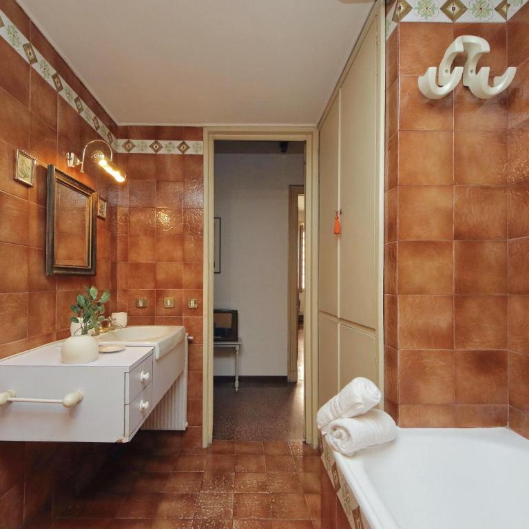 Cavour Giant Apartment - Appartamento con 5 Camere da Letto - 6