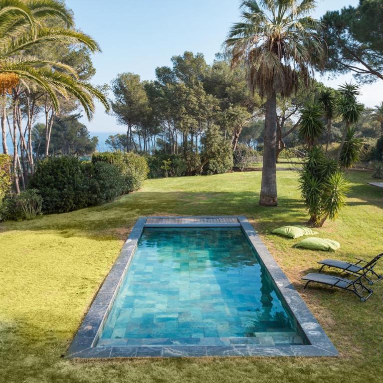 Ubuntu, villa d'architecte, classée 5 étoiles, vue mer, plage à 250m, tennis - Villa - 2