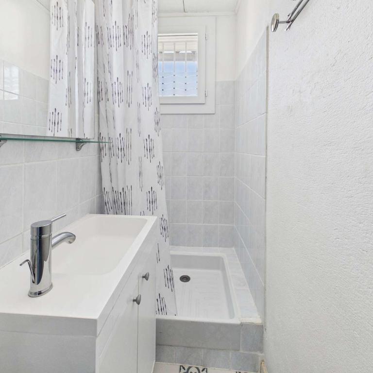 Appartement T2 à Marseillan Plage : terrasse, jardin, parking, proche plage et commerces - FR-1-326-796 - Appartement - 11