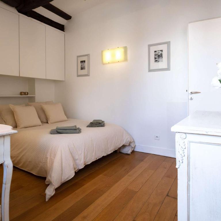 Luxury Top Floor 2BR with Paris Rooftop Views - Appartement - 3