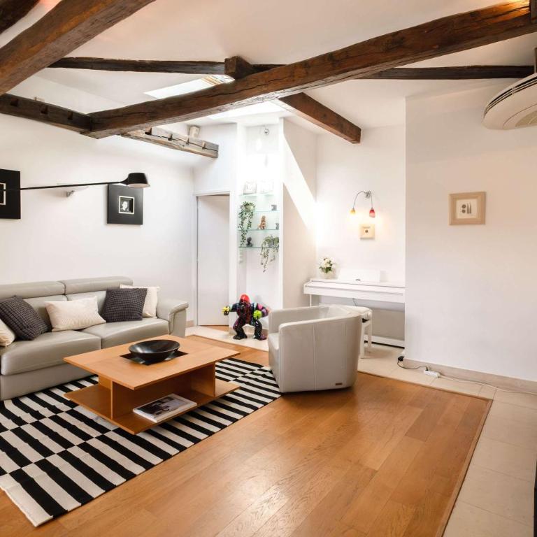 Luxury Top Floor 2BR with Paris Rooftop Views - Appartement - 1