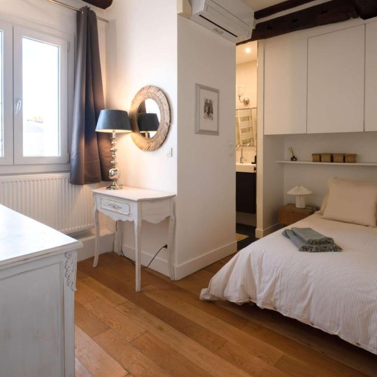 Luxury Top Floor 2BR with Paris Rooftop Views - Appartement - 8