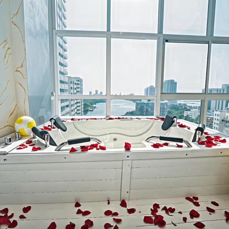 Exclusive Duplex Penthouse with Private Jacuzzi - Apartment - 17